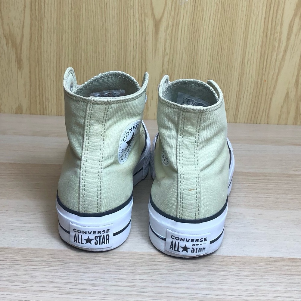 Converse Platform High Top Sneakers Size 8. - Picture 8 of 11